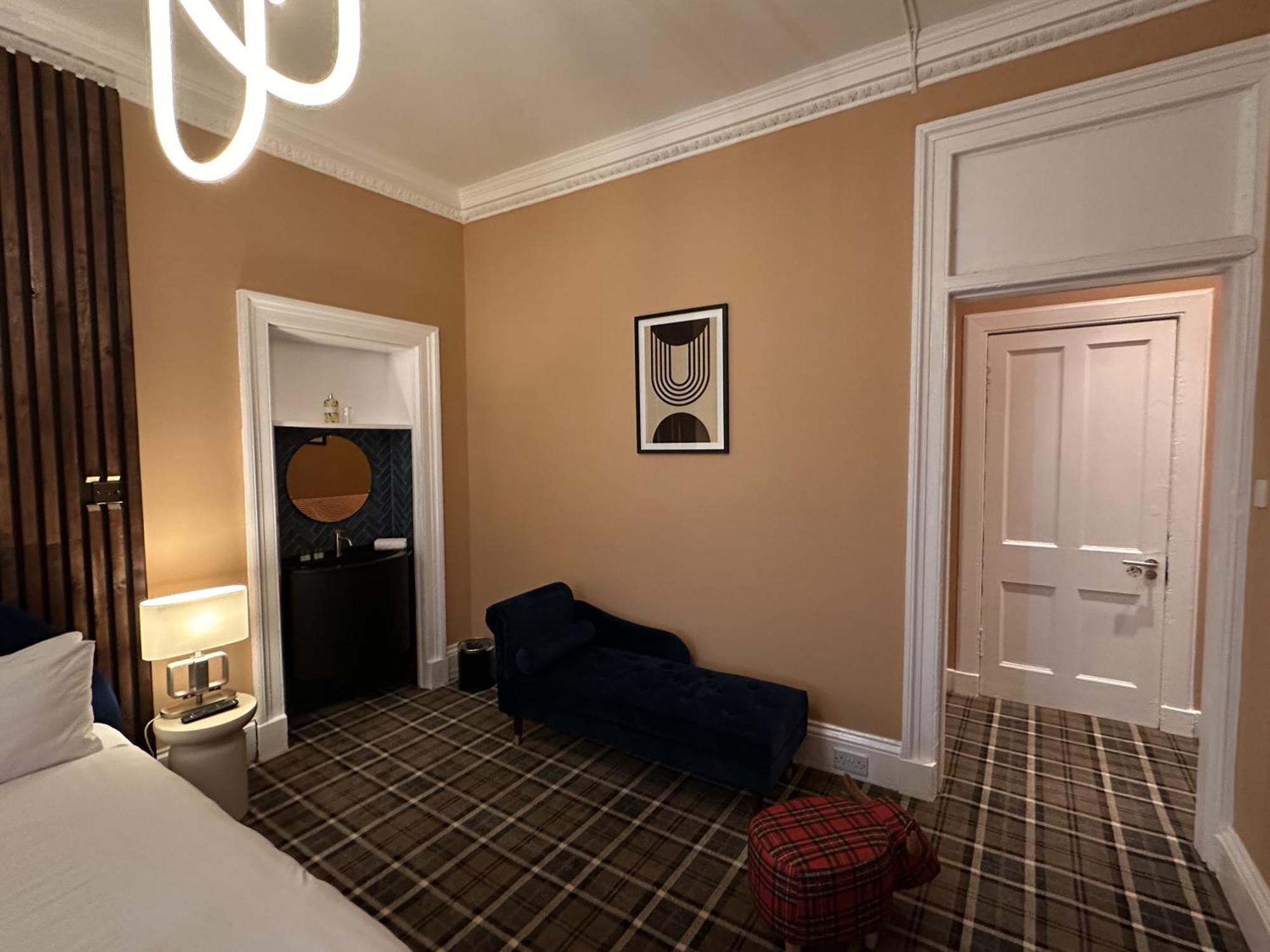 Hotel Valentine Centre 3*